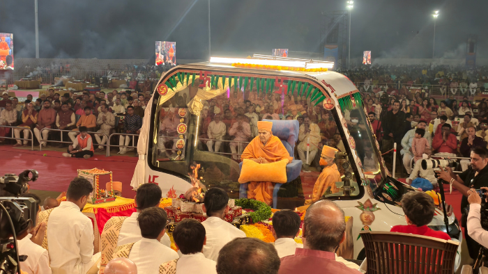 baps-shahibaug-ahmedabad-vishwa-shanti-satsang-diksha-mahayag