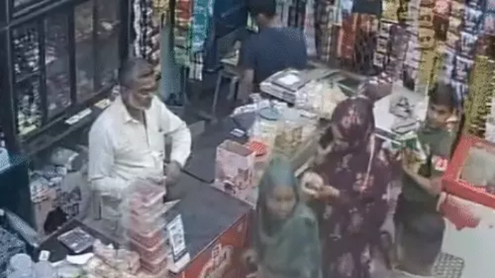 ahmedabad-danilimda-one-sided-love-attack-girl-stabbing-news