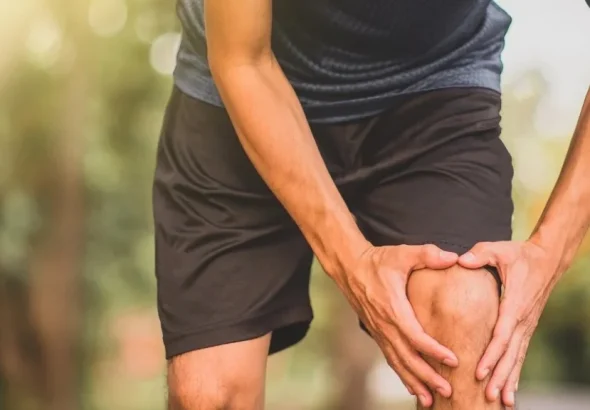 યુવાનોમાં વધતો સાંધાનો દુખાવો: જાણો કારણો અને બચવાના ઉપાયો