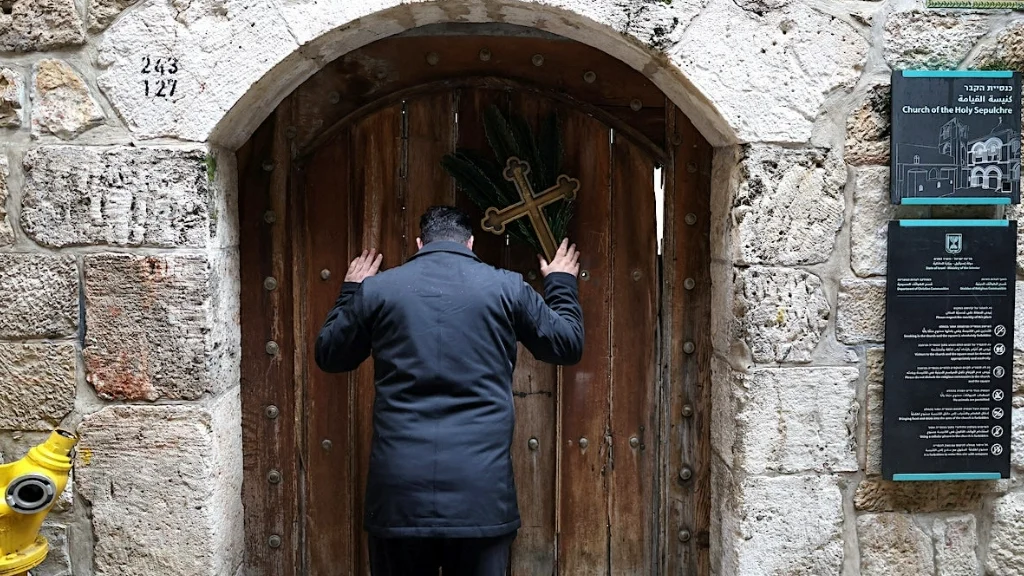 Jerusalem Church of the Holy Sepulcher Controversy