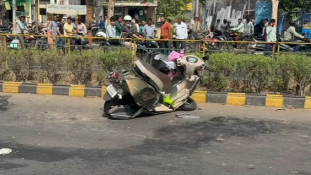 ahmedabad-brts-accident-ctm-jashodanagar-moped-rider-death