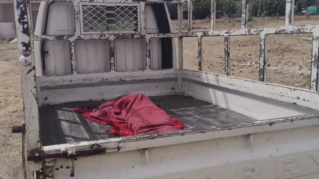 eicher-bike-collision-child-death near Vakhatpar village sayla