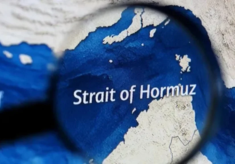 હોર્મુઝ સંકટ ઉકેલવા બ્રિટનની પહેલ: 40 દેશોની બેઠકમાં ભારત સામેલ, અમેરિકાએ બનાવી દૂરી