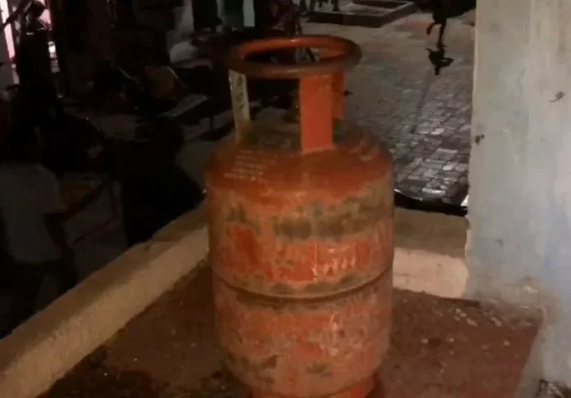 surat-palsana-gas-leakage-blast-three-death-news