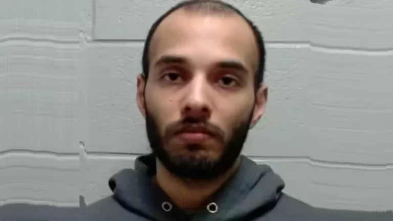 dhruv patel gujarati youth arrested illinois america police