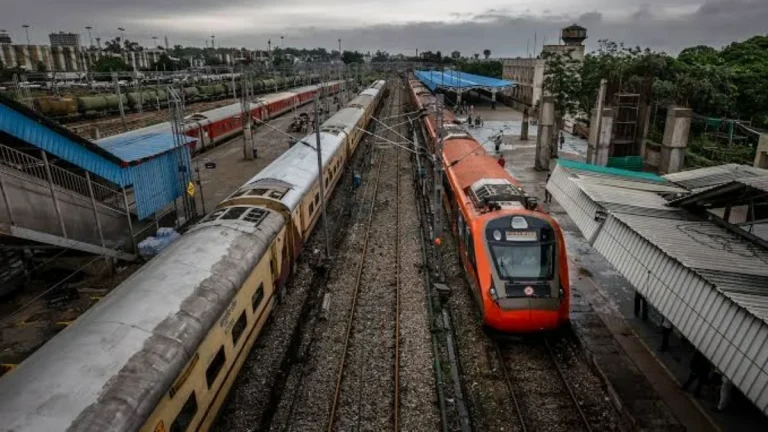 gujarat many train cancel due to heavy rain