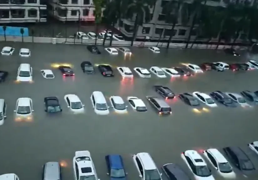 gujarat-rain-update-valsad-umbergaon-floods