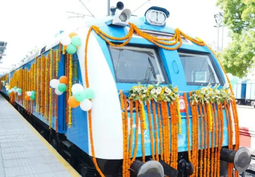 India's first hydrogen-powered train, developed by Indian Railways, is pictured at its inaugration. (Photo: X/@WesternRly)