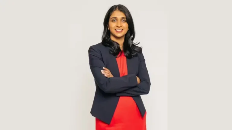 Indian-American candidate Saritha Komatireddy campaigning during the US midterm elections